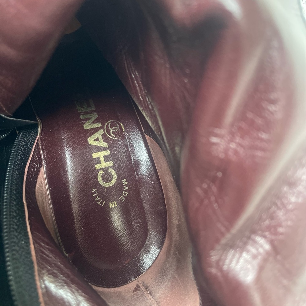 Chanel - Picture 11 of 15